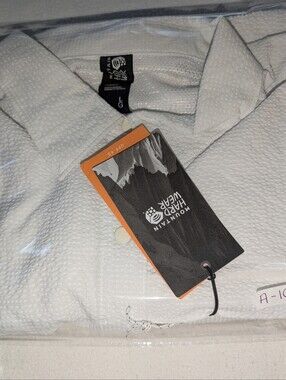 Mountain Hardwear White Textured Jacket - White